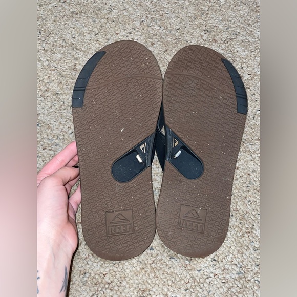 Reef Black Flip Flips Size 11 / EUR 42 Bottle Opener on Bottom - Picture 8 of 9